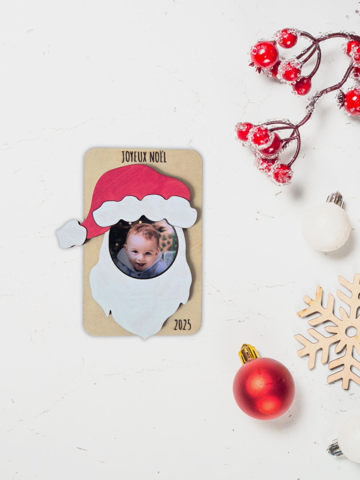Magnet photo en bois – Modèle “Père Noël” | Cadre magnétique pour frigo