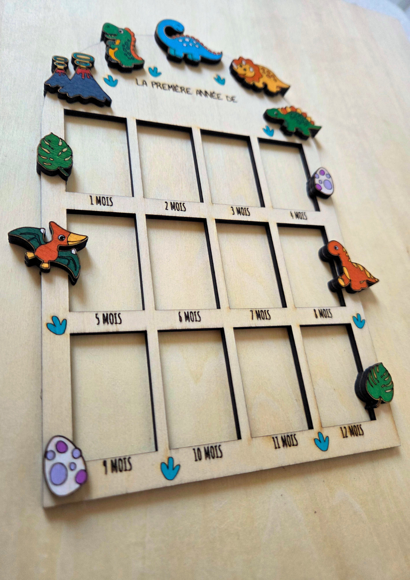 Cadre photo enfant personnalisé – Ma première année | Modèle dinosaures